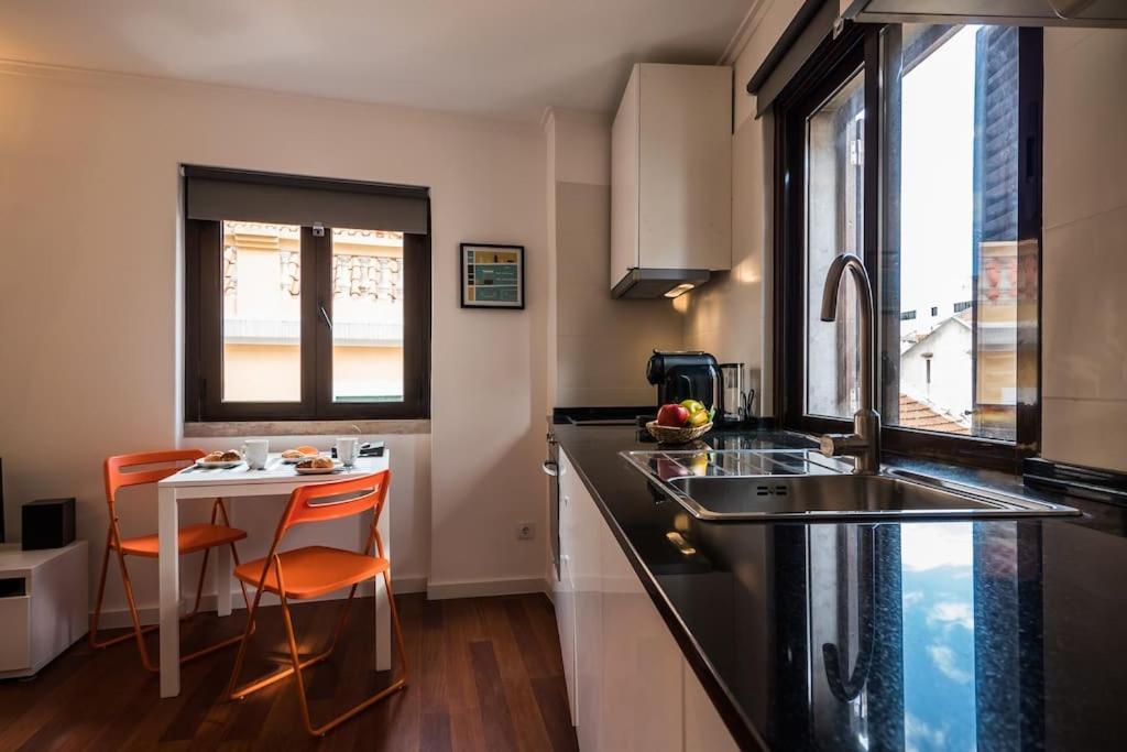 Cardal Terrace 30486al & Cardal 49618al Lisboa