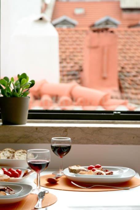 Cardal Terrace 30486Al & Cardal Studio 49618Al * Lisbon